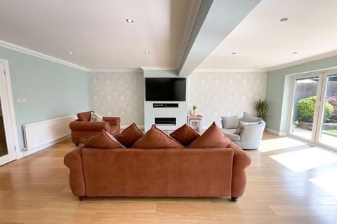 22 Broadlands, Benfleet, SS7 3BD