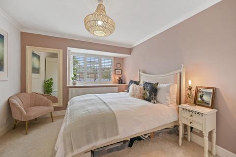 2 bedroom maisonette for sale, Grove Road, Sutton