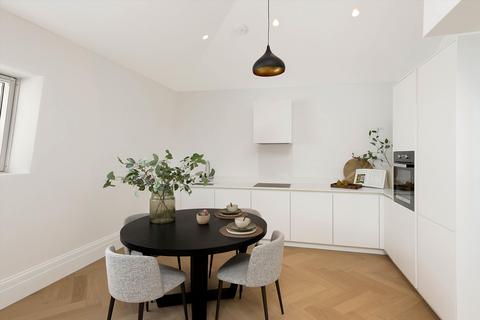 Flat 1, 26 Redcliffe Gardens, London, SW10 9HA