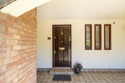 25 Albany Mews, Kingston Upon Thames, KT2 5SL