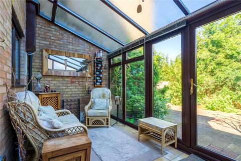 25 Albany Mews, Kingston Upon Thames, KT2 5SL
