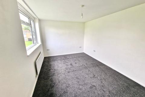 3 bedroom property for sale, £8400 p.a Net Rent - Let ON 25 Yr Lease, Peterlee, SR8