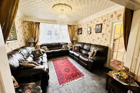 4 bedroom semi-detached house for sale, , Hayes, Greater London, UB3