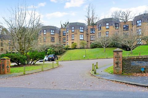 48 Chapel Fields, Godalming, GU7 2BX