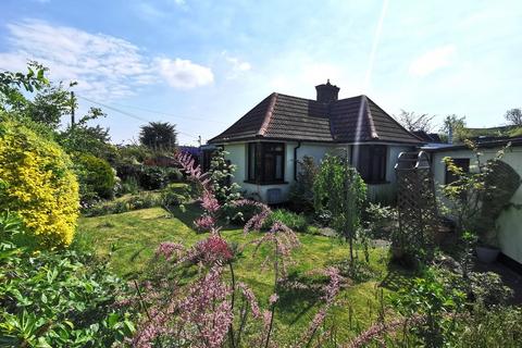 2 bedroom detached bungalow for sale, Park Drive, Worlingham, Beccles