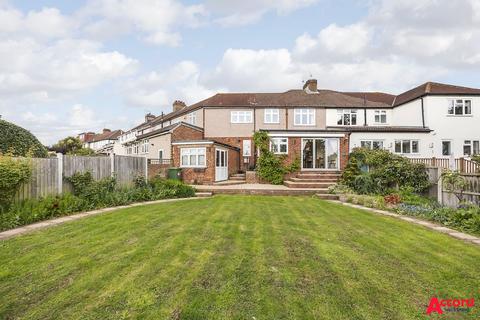 25 Heather Glen, Romford, RM1 4SR