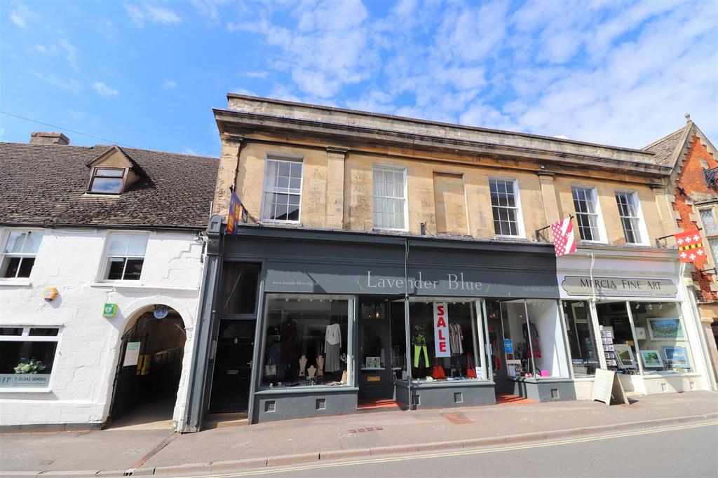 High Street, Winchcombe, GL54 1 bed flat - £850 pcm (£196 pw)