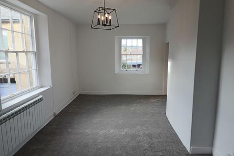 1 bedroom flat to rent, High Street, Winchcombe, GL54