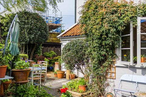 3 bedroom semi-detached house for sale, Newmarket Street, Norwich NR2