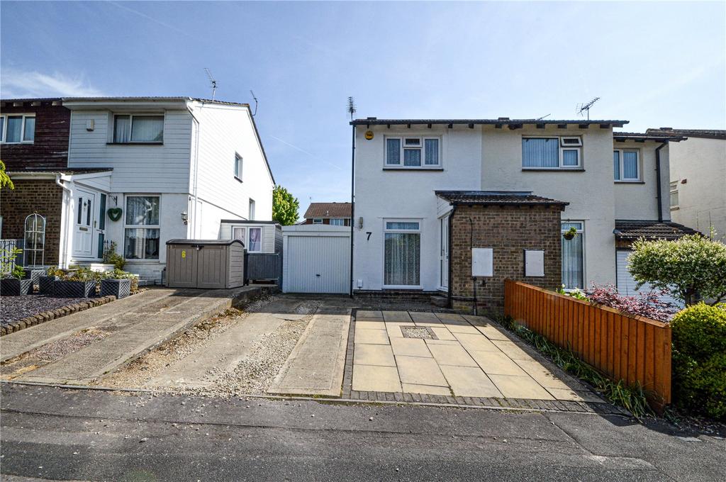 Newbury Drive, Freshbrook, West... 2 bed semidetached house for sale
