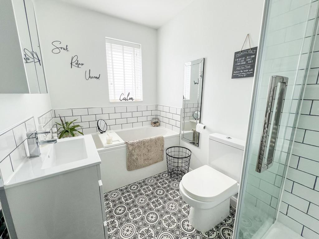 Bathroom1