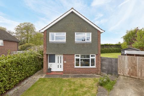 18 Emsons Close, Linton, Cambridge, CB21 4NB