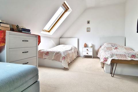 2 bedroom flat for sale, Sedgemoor Way, Glastonbury, BA6