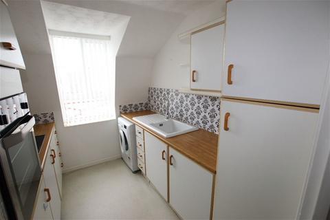 2 bedroom flat for sale, Edith Road, Clacton on Sea