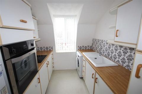 2 bedroom flat for sale, Edith Road, Clacton on Sea