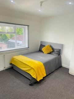1 bedroom in a house share to rent, Berkeley Waye, Hounslow