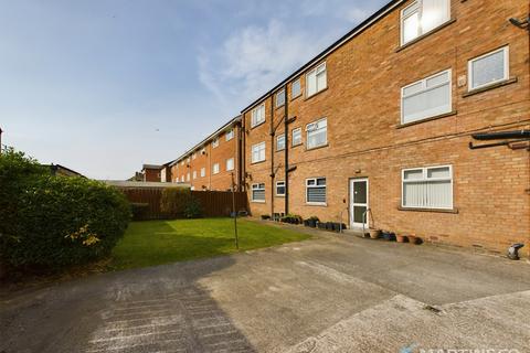 2 bedroom ground floor flat for sale, Clifton Court, Blackpool FY4