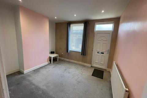 2 bedroom terraced house to rent, Barnsley Road, Wombwell
