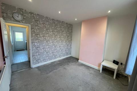 2 bedroom terraced house to rent, Barnsley Road, Wombwell