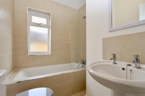 1 bedroom flat to rent, Lenelby Road, Surbiton KT6