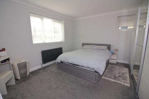 3 bedroom detached bungalow to rent, Hordle, Lymington