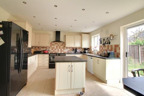 5 bedroom detached house for sale, Cricketers Way, Chatteris