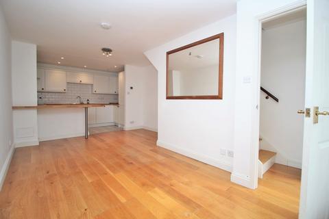 2 bedroom townhouse for sale, Middle Street, Brighton