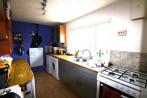 6 Poyle Road, Colnbrook, Slough, SL3 0EZ