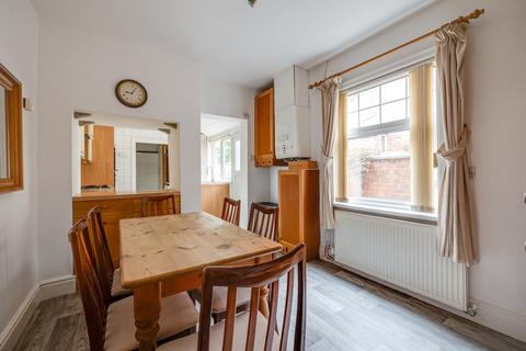 3 bedroom terraced house to rent, Brook Lane, Chester CH2