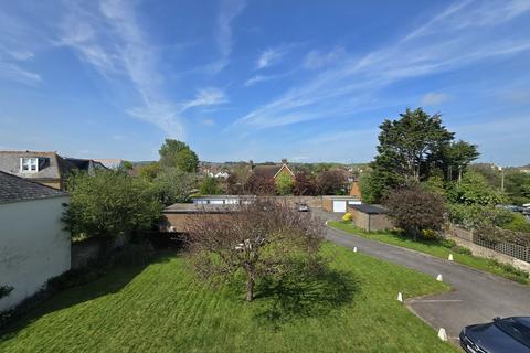 2 bedroom flat for sale, Southdown Road, West Sussex BN42