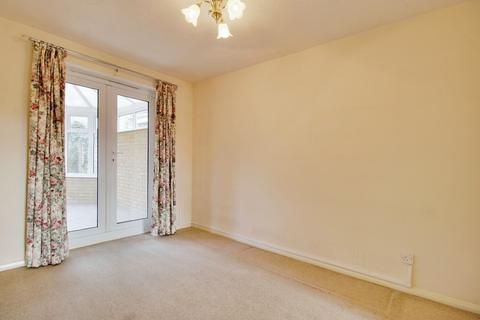 3 bedroom detached house to rent, Yeats Close, Swindon SN25
