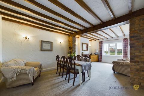 3 bedroom terraced house for sale, Ashby Road, Boundary