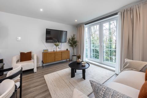 2 bedroom flat for sale, Riverside Gardens, Oatlands Drive, Weybridge, KT13