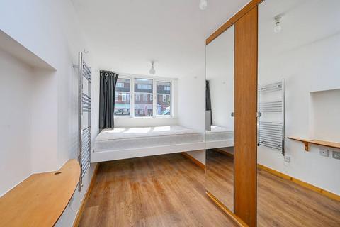 1 bedroom flat to rent, Gunnersbury Lane, Gunnersbury, London, W3