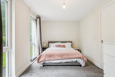 1 bedroom flat for sale, Cedar House, 35 Melliss Avenue, Richmond, Surrey