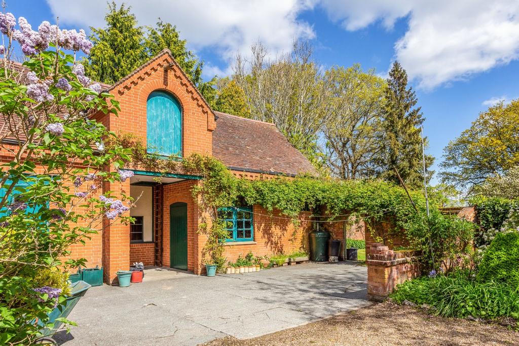 Coach House