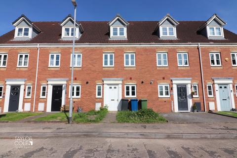 3 bedroom terraced house for sale, Russell Close, Wilnecote