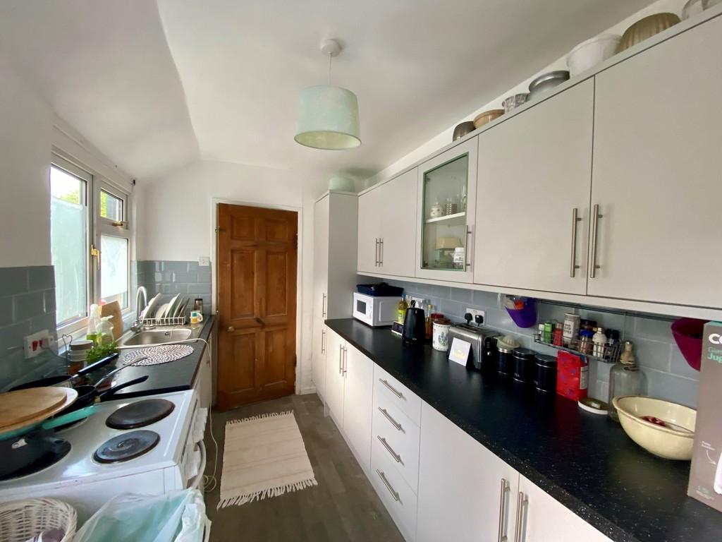 Kitchen 1