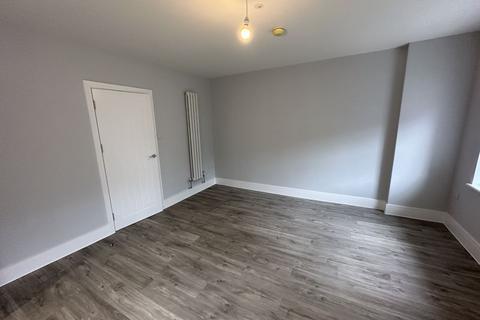 2 bedroom apartment to rent, Bangor, Gwynedd