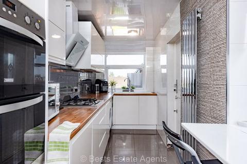 18 Adela Road, Runcorn, WA7 4TU