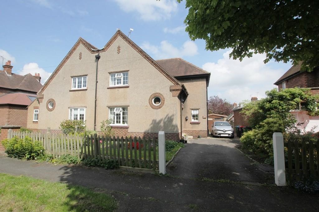 Eaton Avenue, Handbridge, Chester, CH4 3 bed semi-detached house - £325,000