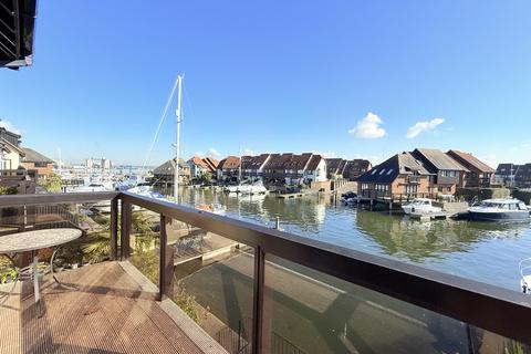3 bedroom townhouse for sale, Astra Court, Hythe , Southampton