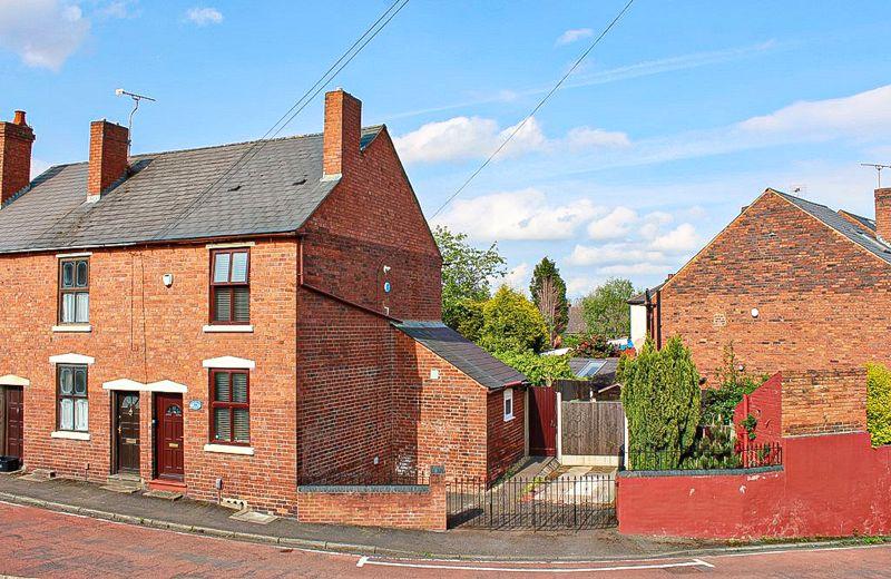 Old End Lane, COSELEY, WV14 9EL 2 bed end of terrace house for sale £