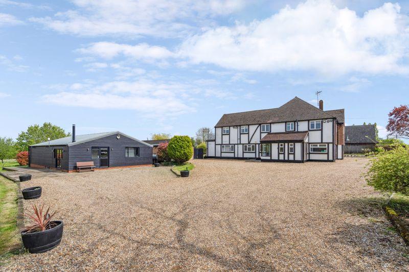 Tebworth Road, Wingfield, Bedfordshire 5 bed detached house for sale £1,650,000