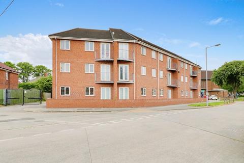 2 bedroom apartment to rent, Derringham Court, West Hull