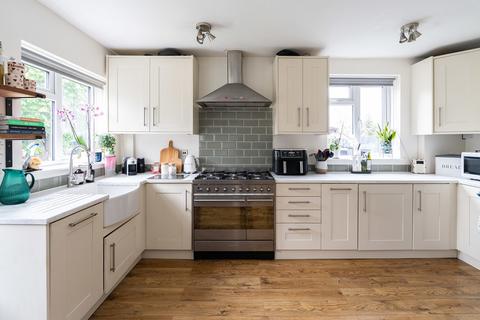 51 Nower Road, Dorking, RH4 3BY
