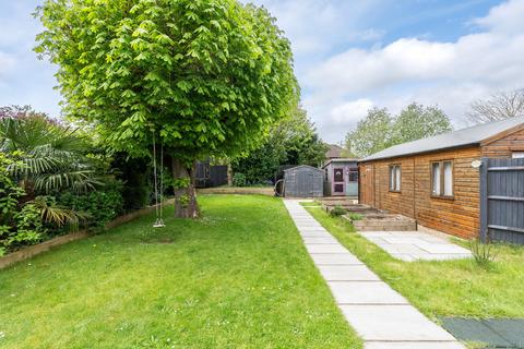 51 Nower Road, Dorking, RH4 3BY