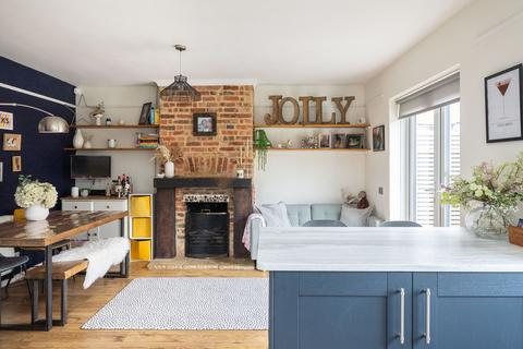 51 Nower Road, Dorking, RH4 3BY