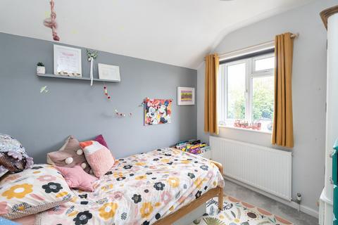 51 Nower Road, Dorking, RH4 3BY