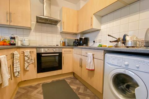 3 bedroom apartment to rent, 272 Radford Road , Hyson Green